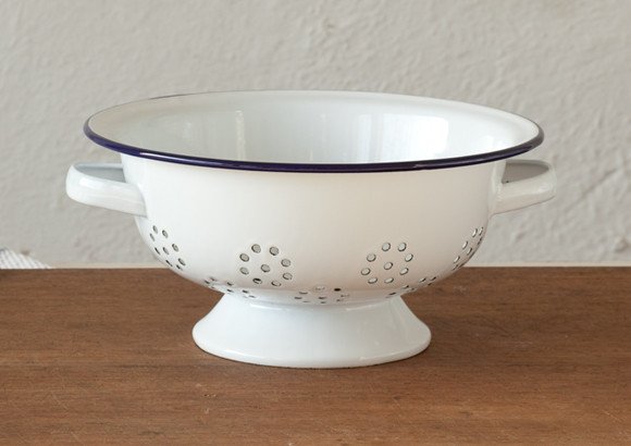 Falcon Enamelware Colander 24cm - Image 2