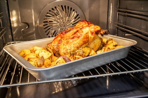 KitchenCraft Non-Stick Roasting Pan, 37.5cm x 25cm - Image 5