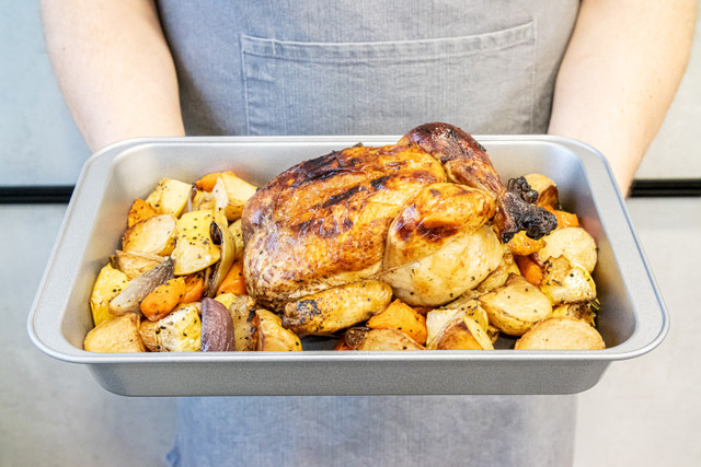 KitchenCraft Non-Stick Roasting Pan, 37.5cm x 25cm - Image 6