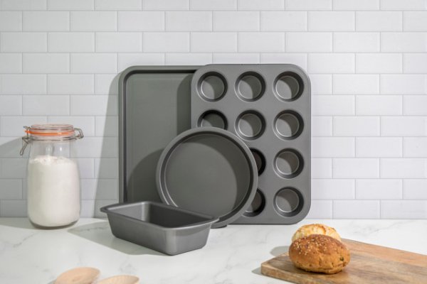 KitchenCraft 4-Piece Carbon Steel Non-Stick Bakeware Set - Image 2