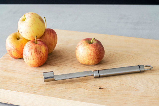 KitchenCraft Oval Handled Stainless Steel Apple Corer - Image 4