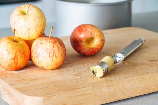 KitchenCraft Oval Handled Stainless Steel Apple Corer - Image 7