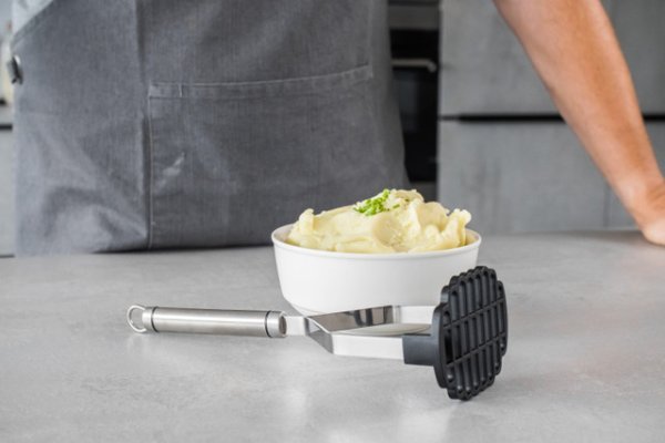 KitchenCraft Professional Non-Stick Masher - Image 6