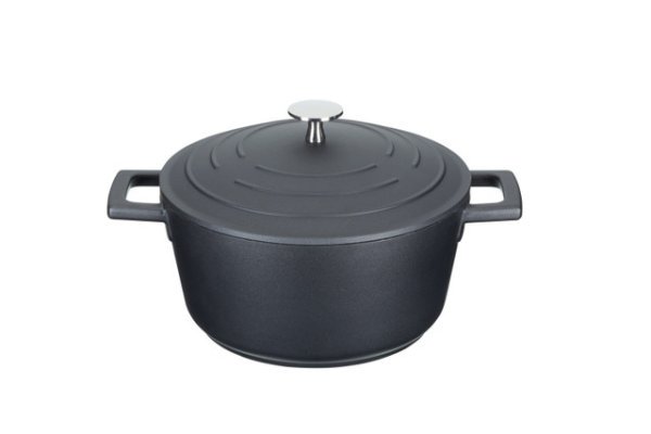 MasterClass Cast Aluminium Casserole Dish 4L Black