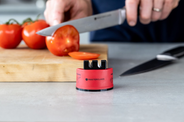 MasterClass Smart Sharp Dual Knife Sharpener Red - Image 3