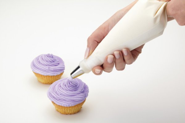 Sweetly Does It Icing Starter Set - Image 3