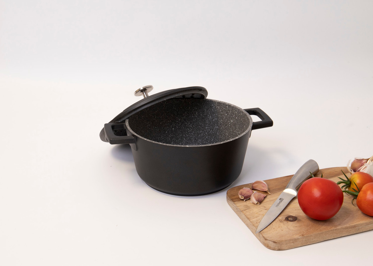MasterClass Cast Aluminium Casserole Dish 4L Black - Image 7