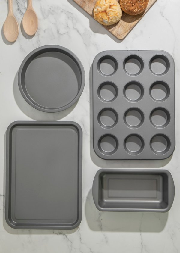 KitchenCraft 4-Piece Carbon Steel Non-Stick Bakeware Set - Image 3