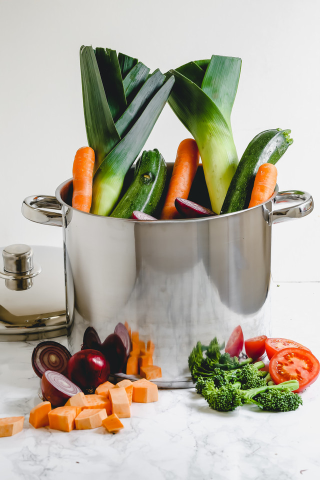 MasterClass Stainless Steel Stockpot 8.5L - Image 4