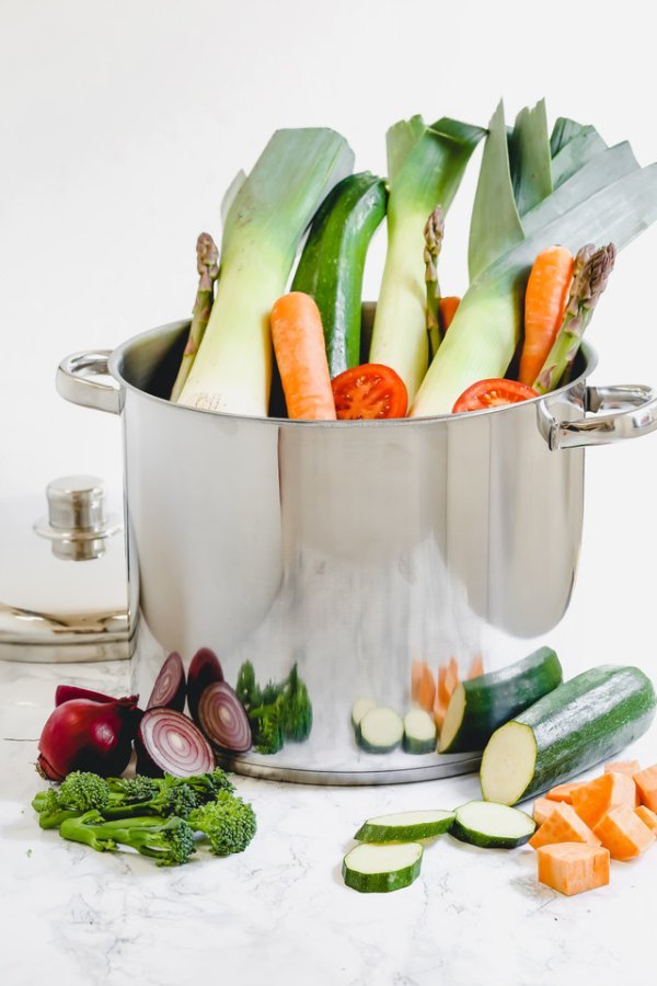 MasterClass Stainless Steel Stockpot 14L - Image 2