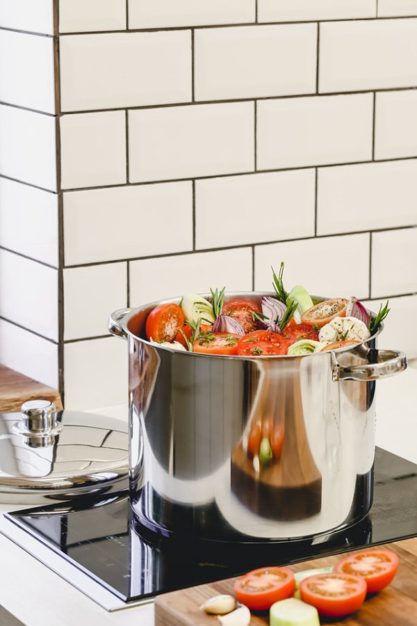 MasterClass Stainless Steel Stockpot 14L - Image 4