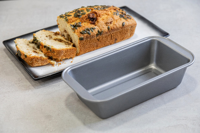 KitchenCraft Non-Stick 2lb Loaf Pan - Image 7
