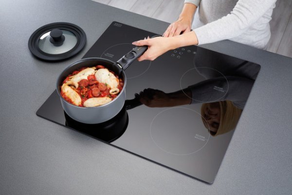 MasterClass Smart Space Stacking Pans Set of 3, 17cm, 19.5cm & 21cm - Image 8